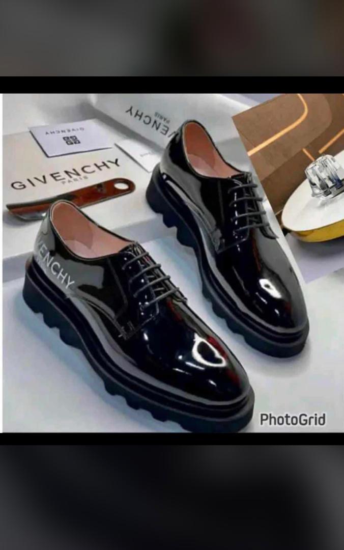 Givenchy Black Patent Leather Derby Shoes with Lug Sole Givenchy Black Patent Leather Derby Shoes with Lug Sole